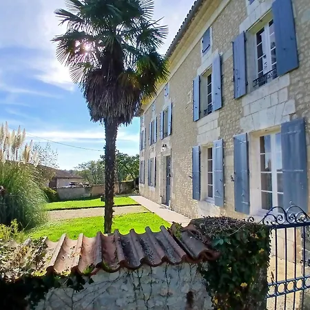 Nyaraló Langlade Estate *