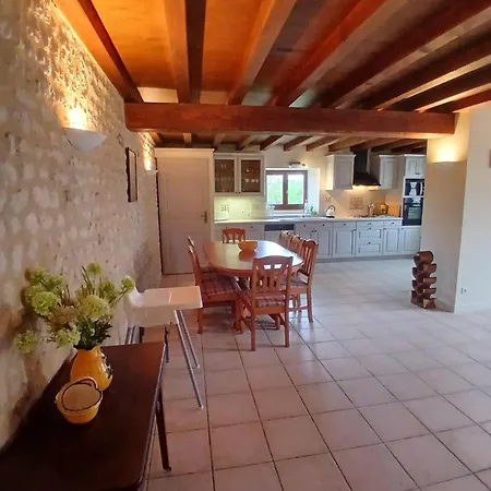 Langlade Estate * Montboyer