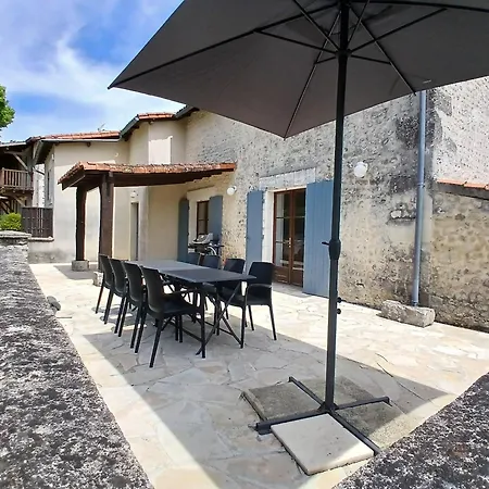 Nyaraló Langlade Estate Montboyer