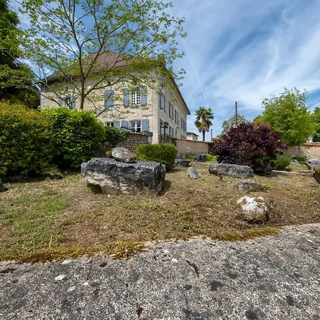 Nyaraló Langlade Estate *